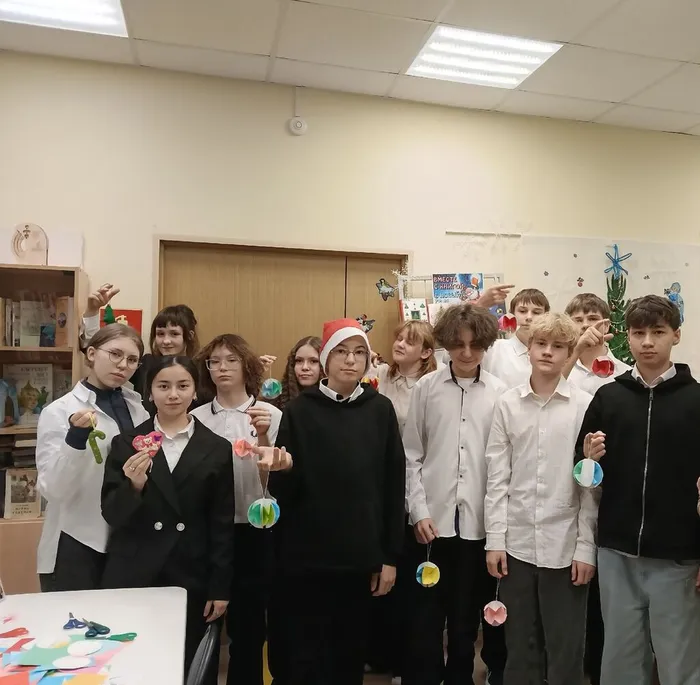 Новогодние ёлочные игрушки, изготовленные своими руками