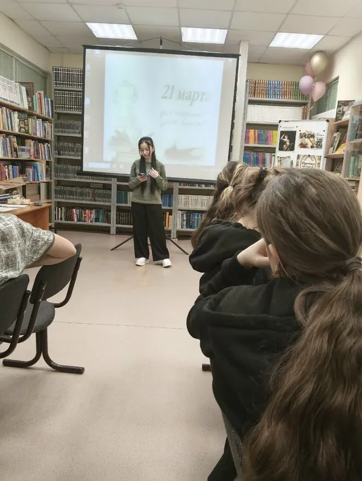 Участники встречи читают стихи