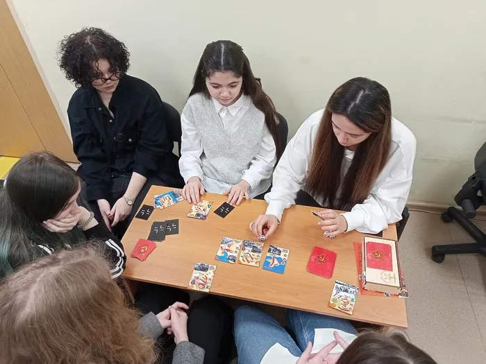 Настольно-печатная игра Маршалы Победы. Команда девочек