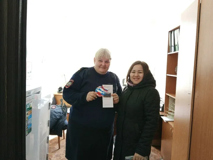 Раздача буклетов жителям села Дубовый Умёт